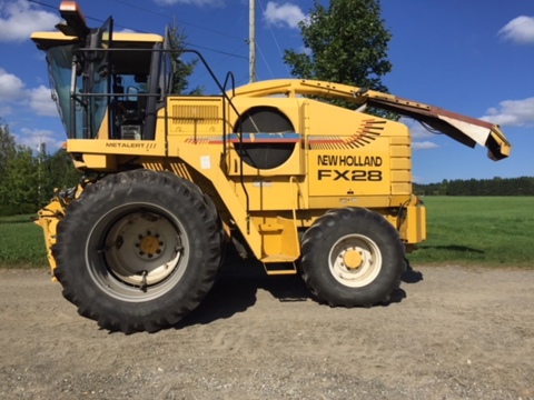 Fourragère New Holland FX28