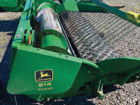 Nez-ramasseur John Deere 914 7P
