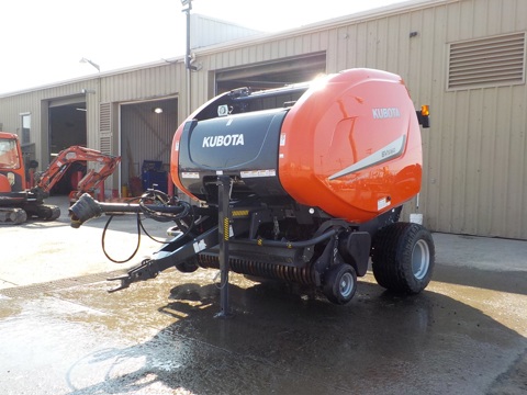 Presse à balles rondes Kubota BV5160SC14