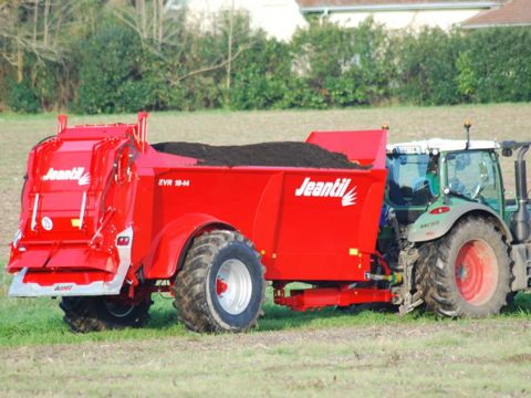 Épandeur à fumier (solide) Jeantil double phases