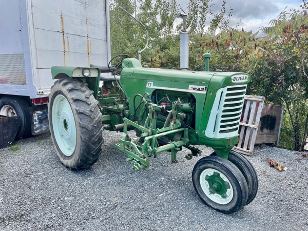 Tractor Oliver 770