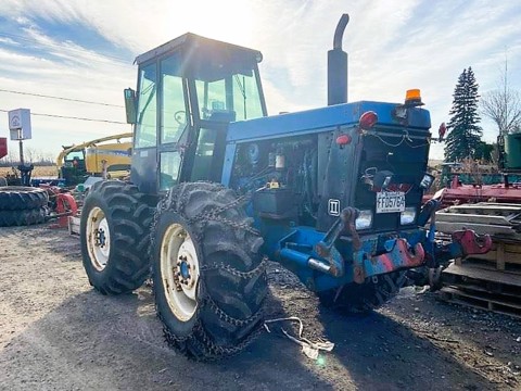Tractor New Holland (Ford) Versatile 276