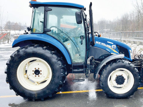 Tractor New Holland T4-75