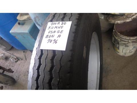 Pneus 1 PNEU 900R20 USAGÉ